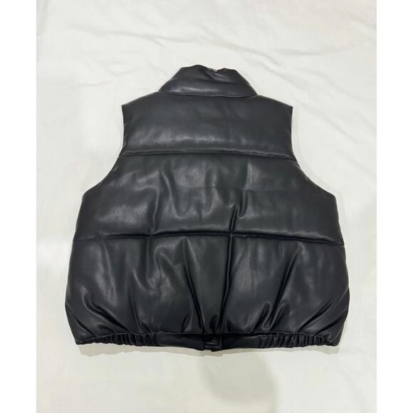 NWT Banana Republic Black Vegan Leather Puffer Zip Up Vest- Size XS - Picture 3 of 9